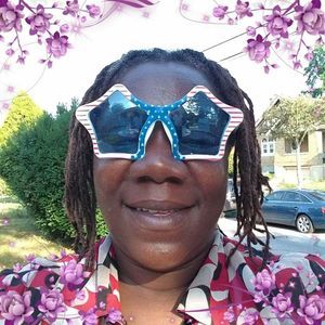 Meet your Posher, Brenda